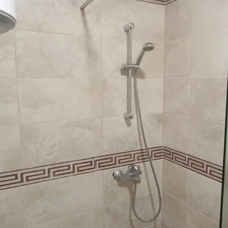 Sirena شقة فارنا